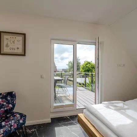Reethus Reethus 4 Ferienhaus Born